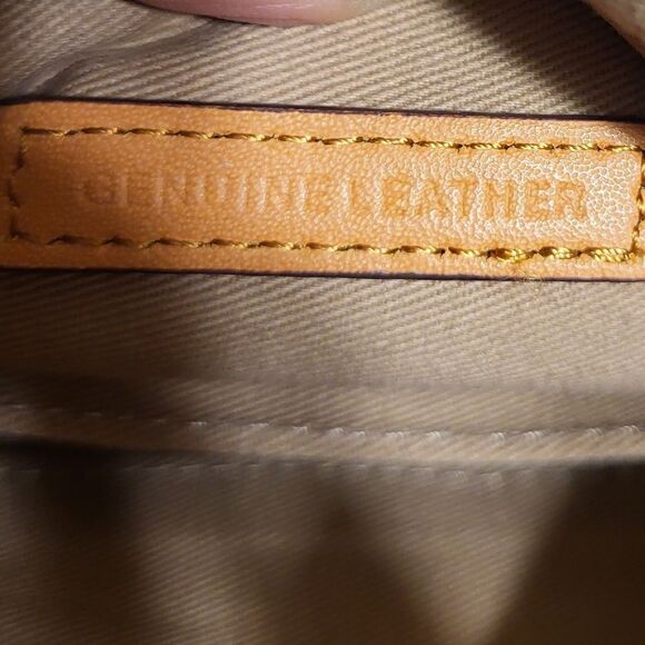 G.I.L.I. Tan Leather/Palm Print Canvas 2-in-1=Clutch/Crossbody Bag MSRP $139 - Picture 9 of 10